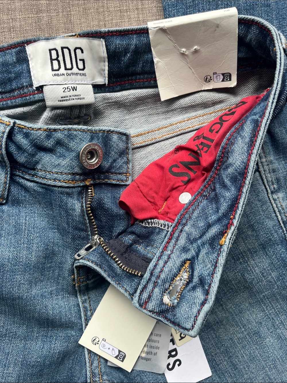 Urban Outfitters BDG Low-Rise Comfort Brooke Flare Bell Bottoms 25W - Picture 6 of 11